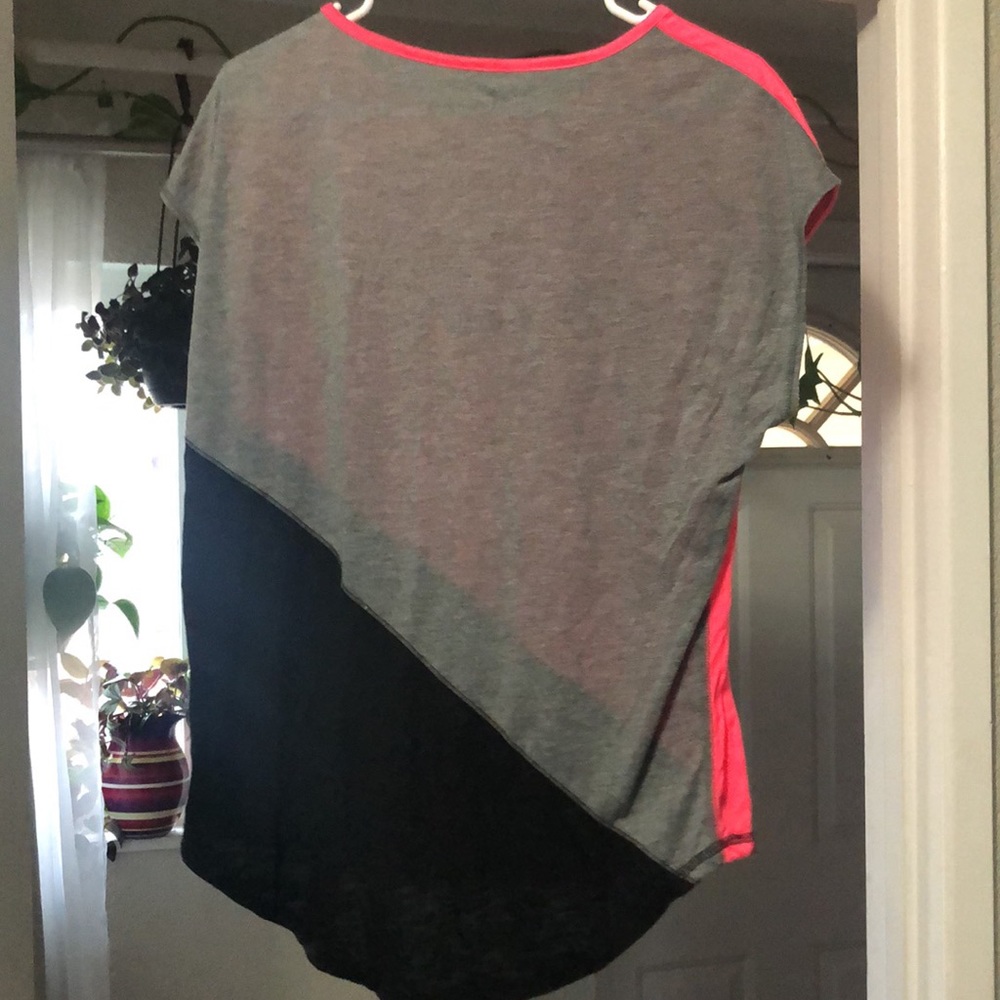 Work out top - Picture 2 of 2